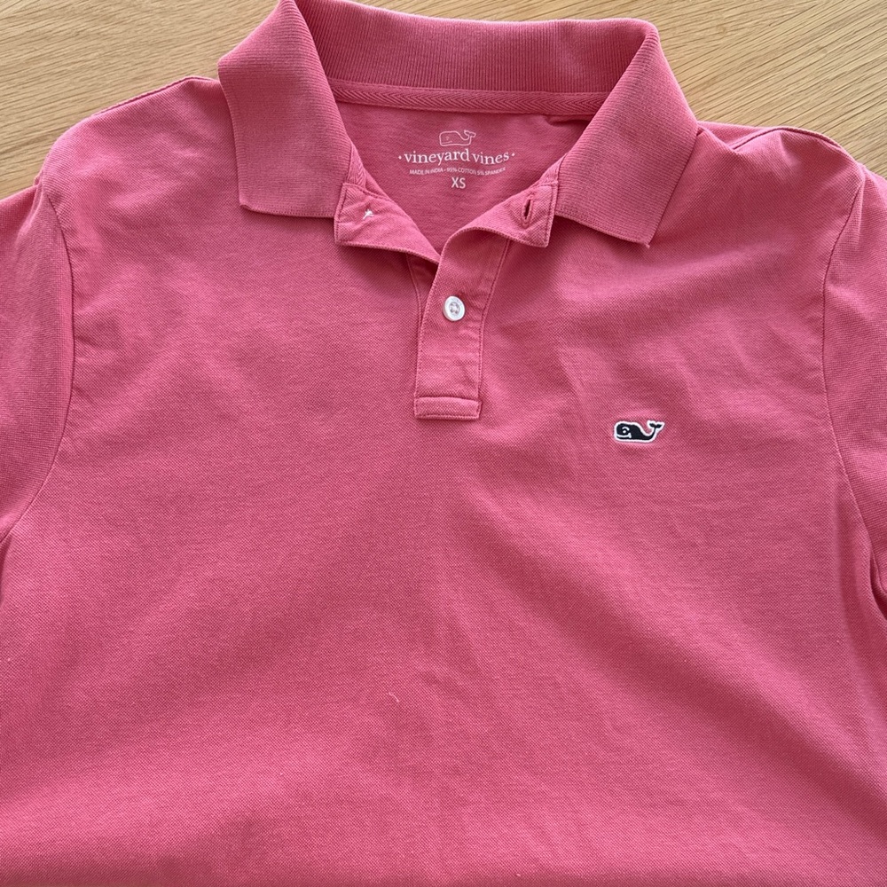 Vineyard Vines Mens size XS Polo Shirt in Soft Coral Pink